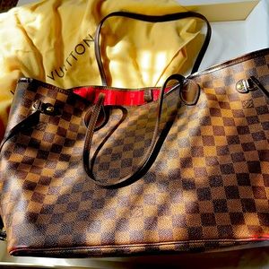 Louis Vuitton Neverfull Damier